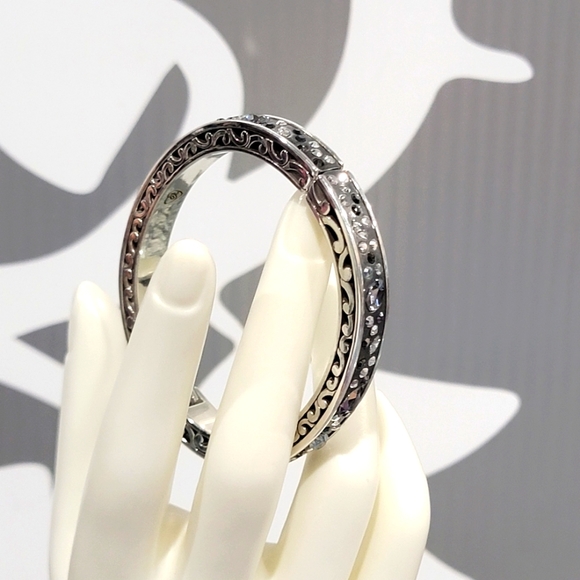 RARE RETIRED BRIGHTON ENDLESS LOVE MULTICOLORED SMOKEY GREY CRYSTALS BANGLE - Picture 4 of 9